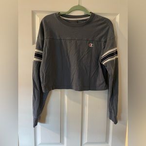 Champion long sleeve crop tee, size M